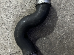 Crijevo interkulera golf v touran caddy octavia