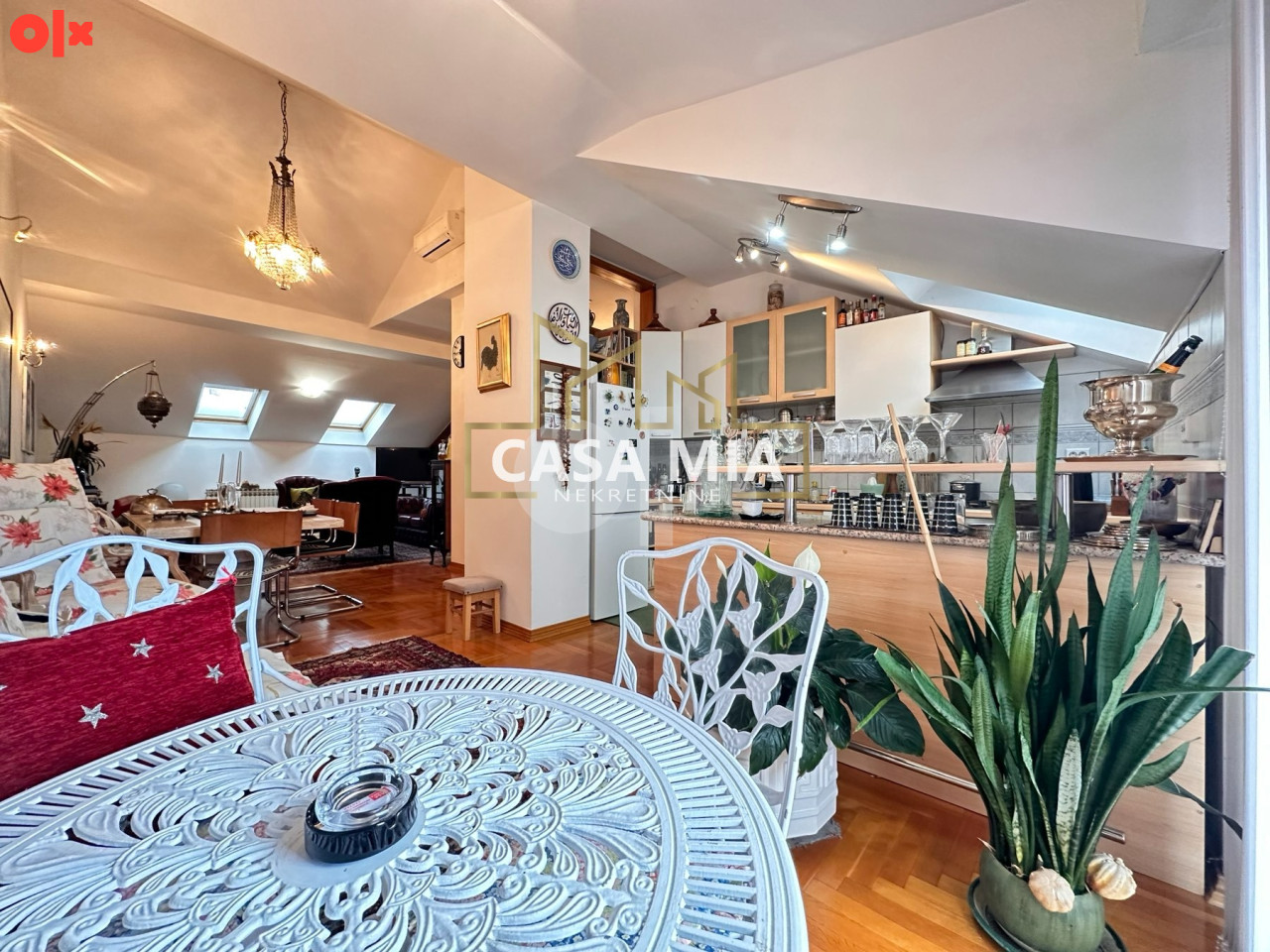 CASA MIA / Dvosoban stan / 91 m2 / Stari Grad 12