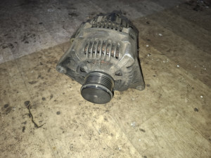 Alternator renault megan 1 1.9dci