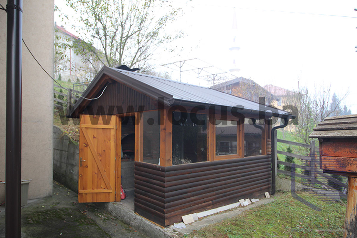 LOCUS: Kuća na parceli, Mostarsko raskršće, Hadžići 14