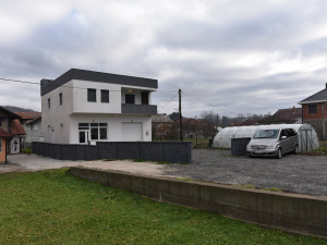 SREBRENIK TINJA KUCA + POSLOVNI PROSTOR ( Tuzla -Srebrenik ) photo 2
