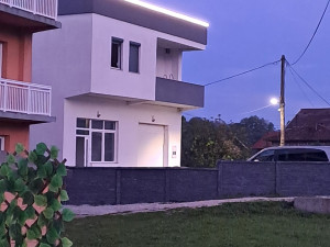 SREBRENIK KUCA + POSLOVNI PROSTOR  TINJA ( Tuzla -Srebrenik )