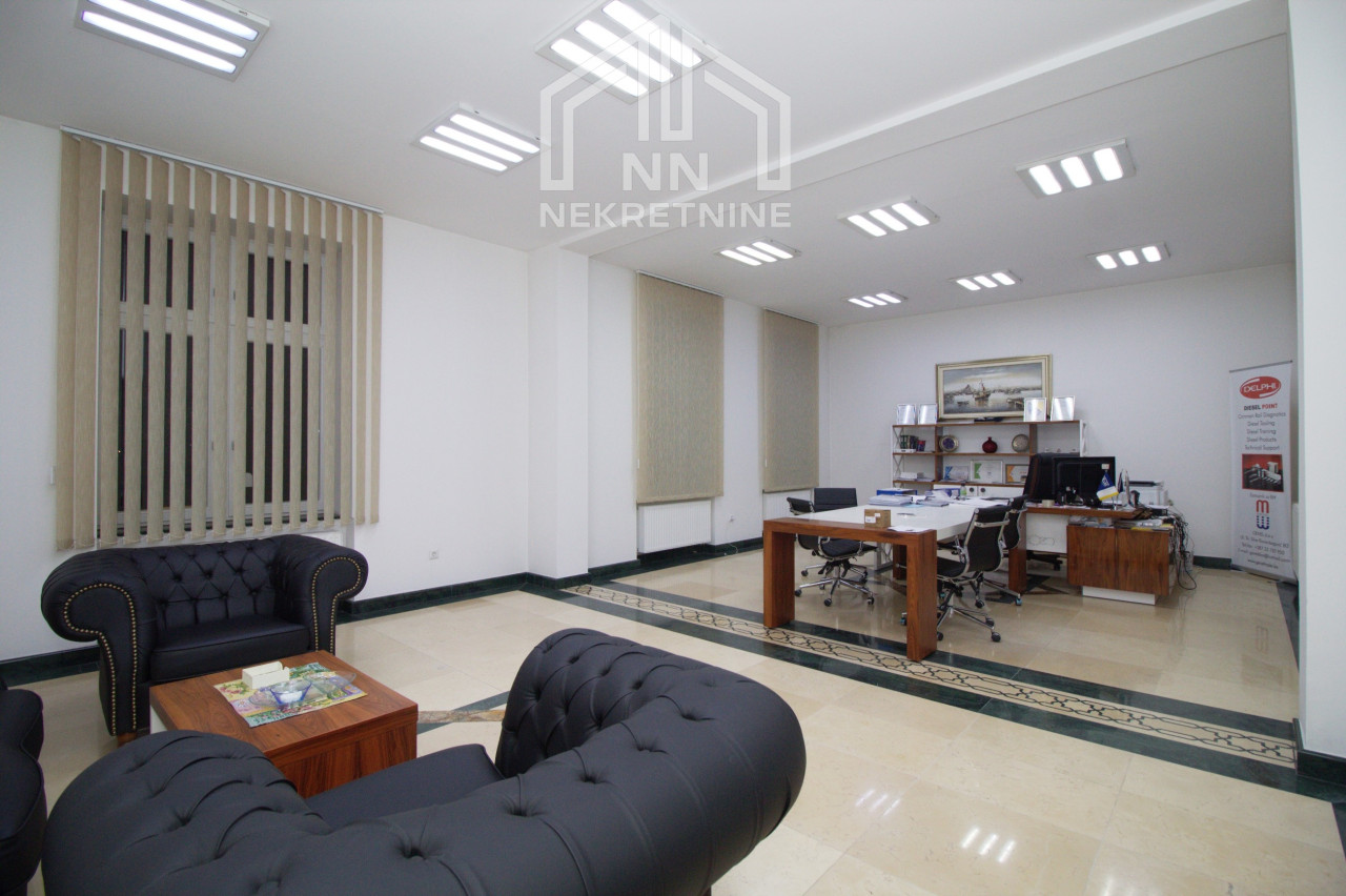 NN Nekretnine : Poslovni prostor 145m2 - Centar - Trampina