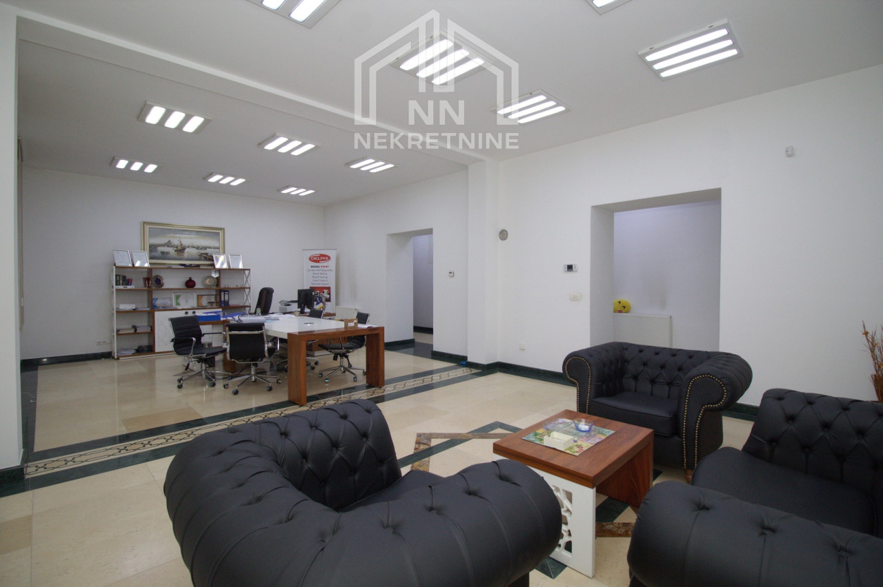 NN Nekretnine : Poslovni prostor 145m2 - Centar - Trampina 2