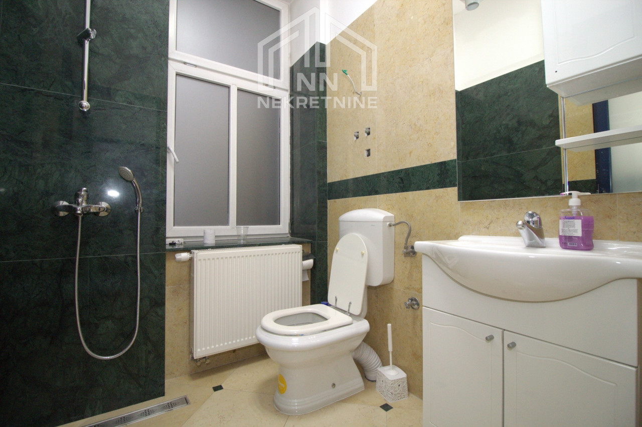 NN Nekretnine : Poslovni prostor 145m2 - Centar - Trampina 10