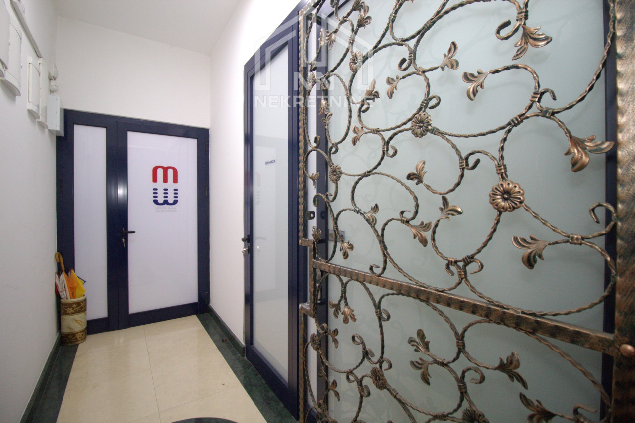 NN Nekretnine : Poslovni prostor 145m2 - Centar - Trampina 11