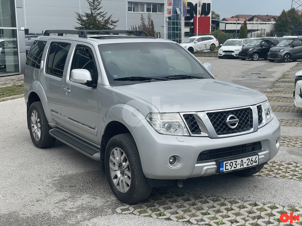 Nissan Pathfinder V6 4X4 Automatik 2014