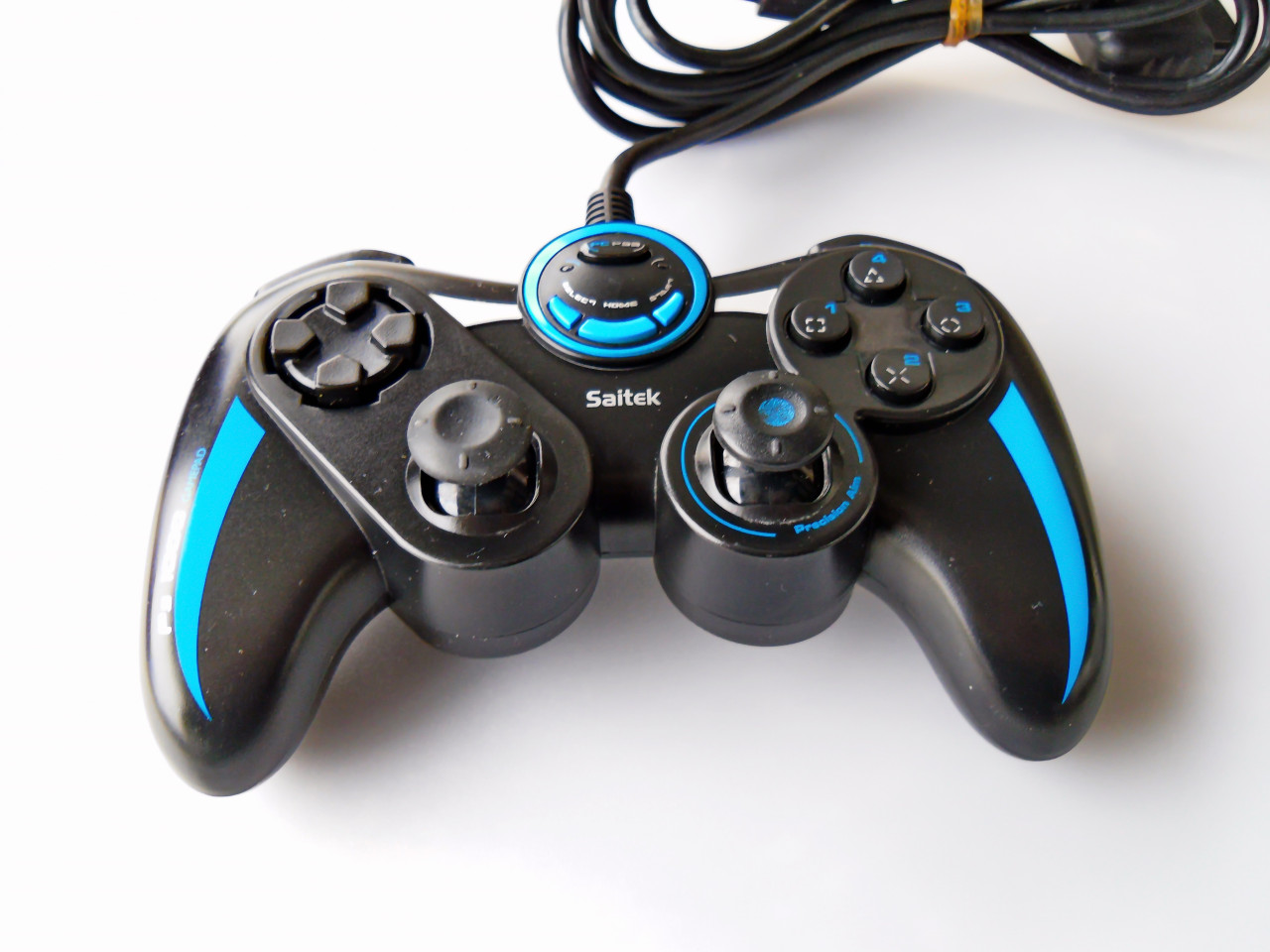 DŽOJSTIK "SAITEK" PS1000 DUAL ANALOG ZA PS2,PS3 I PC