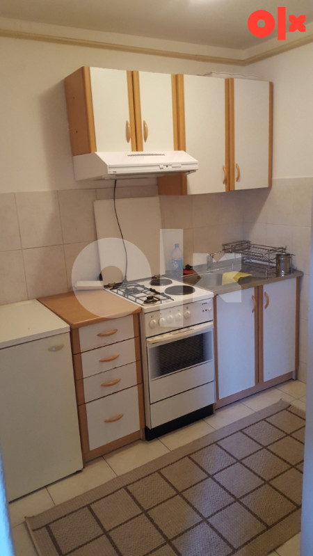 Iznajmljivanj stan Centar-Mejtaš 33m2 5