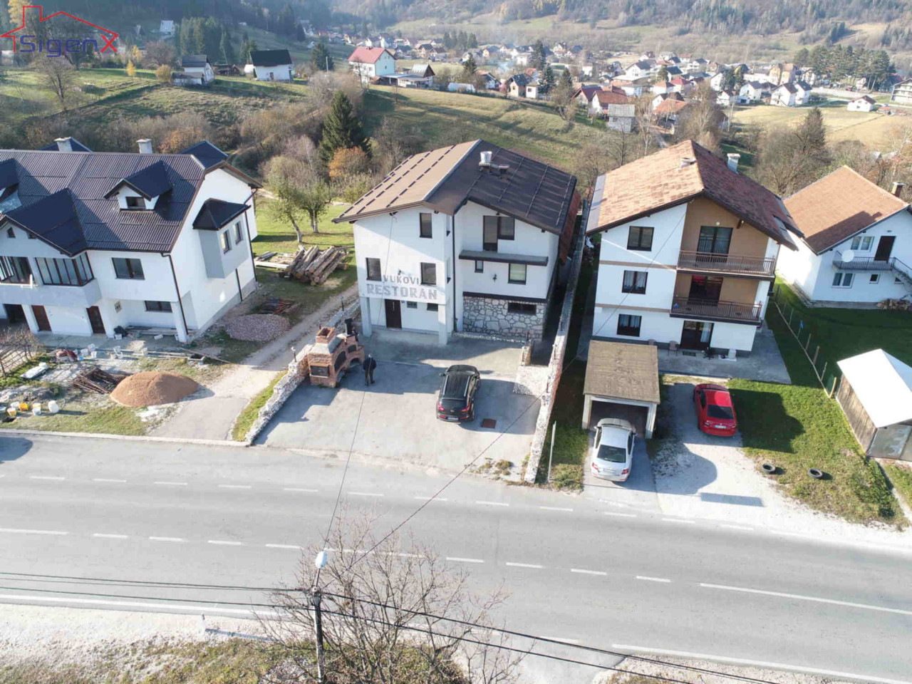 Sigenx prodaje stambeno poslovni objekat Pale/Jahorinska bb 4