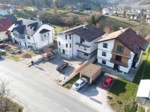 Sigenx prodaje stambeno poslovni objekat Pale/Jahorinska bb photo 5