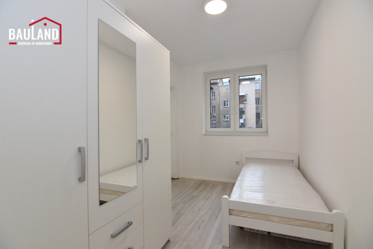 Trosoban, renoviran stan-I sprat / Marijin Dvor, Centar 14