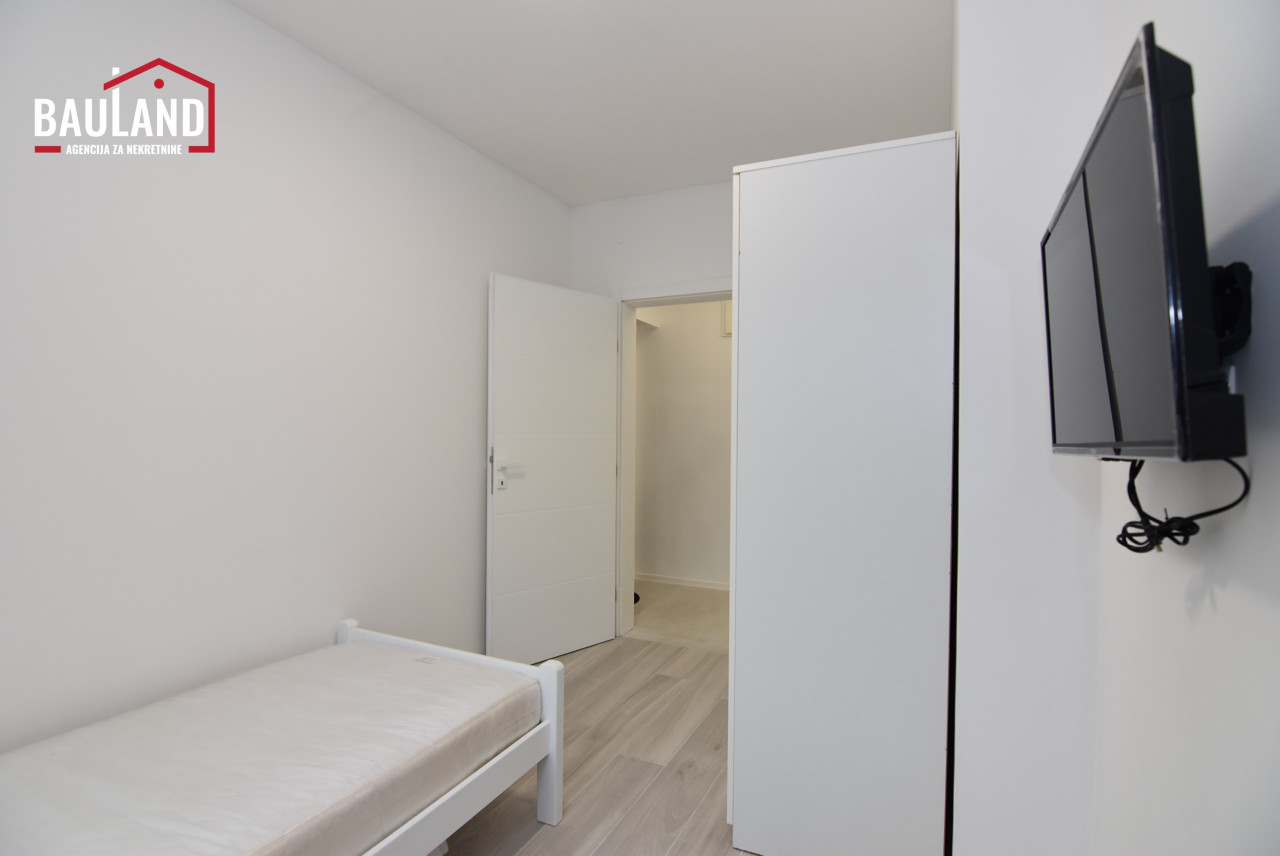 Trosoban, renoviran stan-I sprat / Marijin Dvor, Centar 15