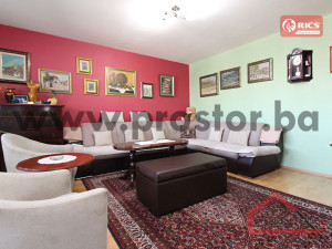 PROSTOR prodaje: Četverosoban stan, Ciglane photo 3