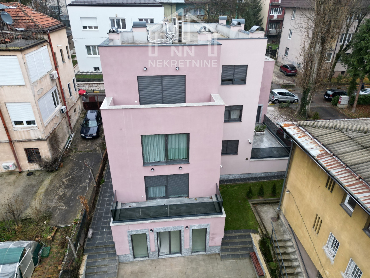 NN Nekretnine : Poslovni prostor 150m2 - Džidžikovac - Centar