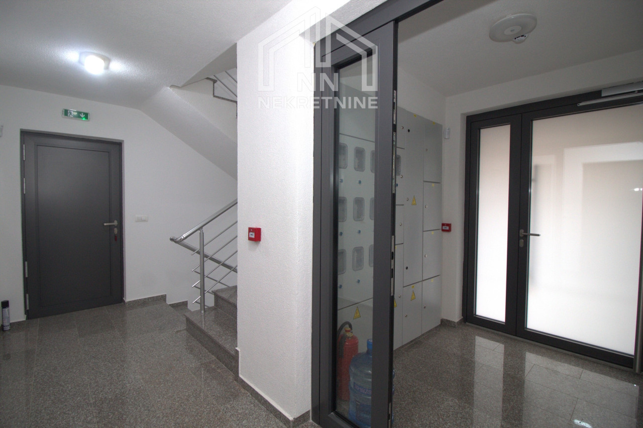 NN Nekretnine : Poslovni prostor 150m2 - Džidžikovac - Centar 13