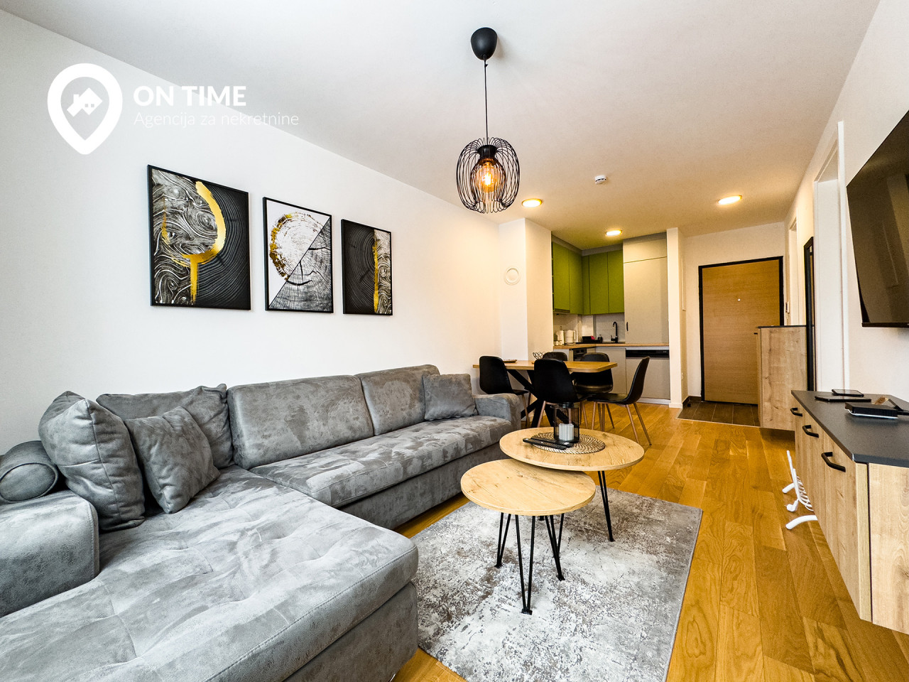 ON TIME prodaje: Apartman, dvosoban, Jahorina 8