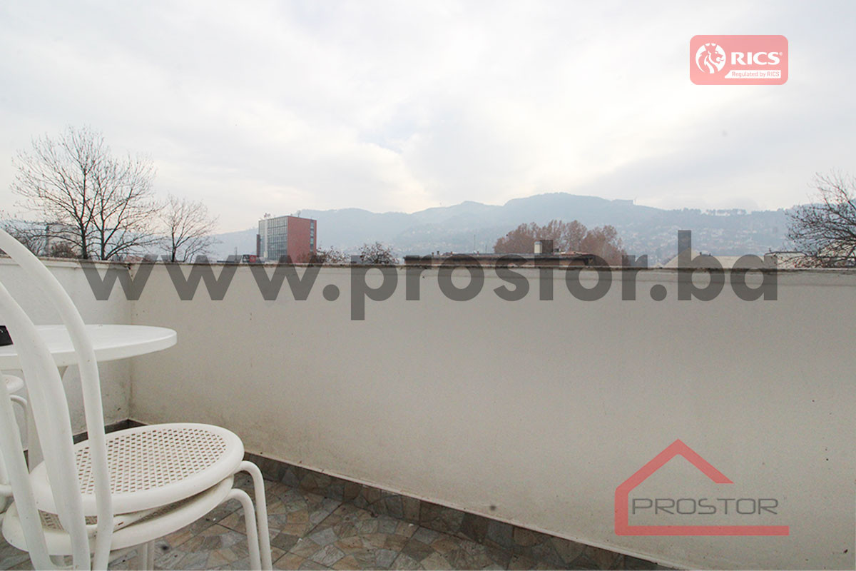 PROSTOR izdaje: Dvoiposoban stan, 91m2, Centar 10