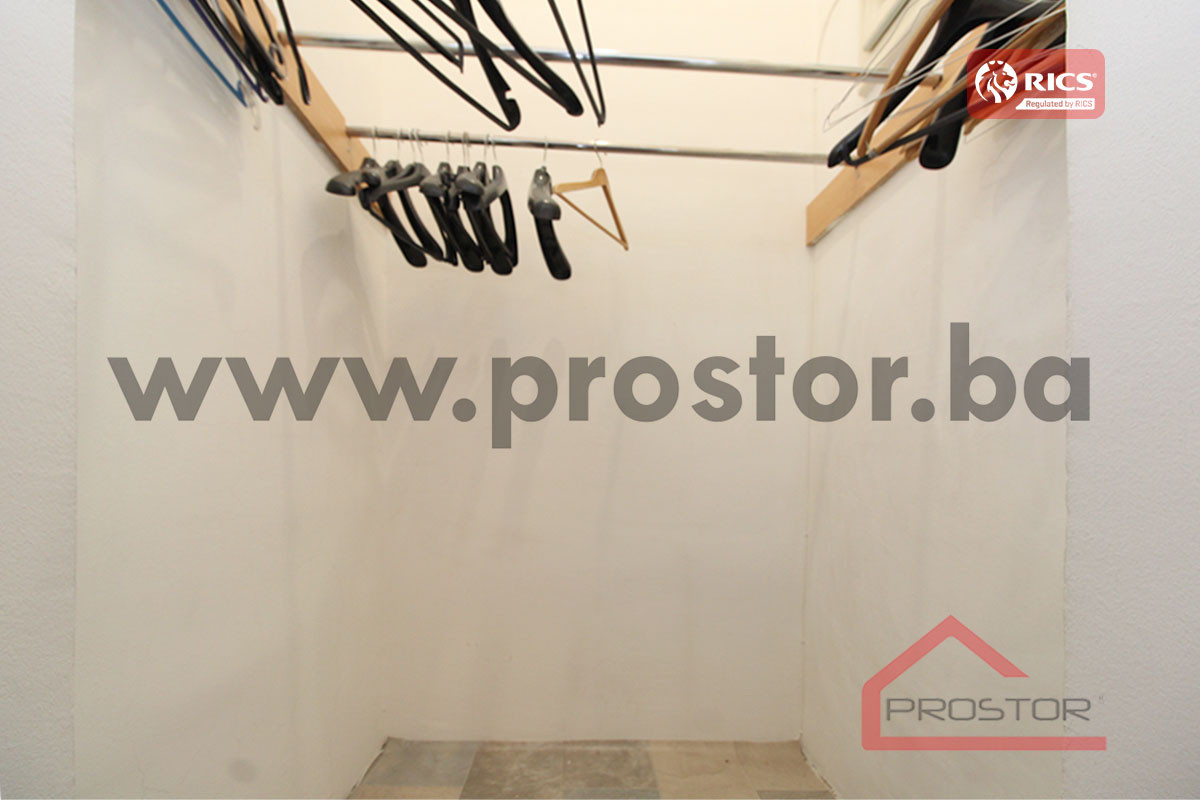 PROSTOR izdaje: Dvoiposoban stan, 91m2, Centar 12