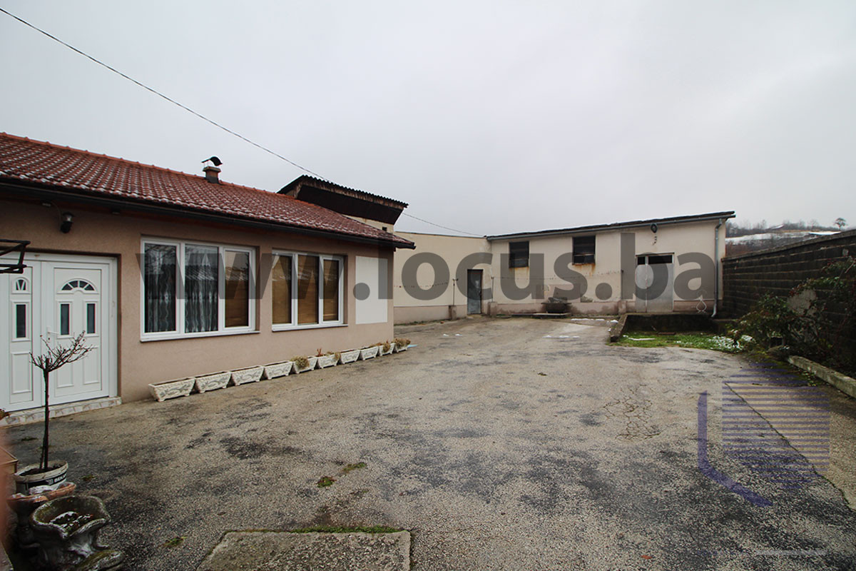 LOCUS: Poslovni objekat na parceli 7.890m2, Lepenica 3