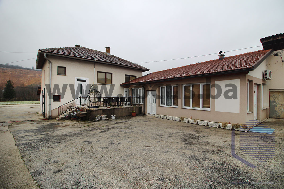 LOCUS: Poslovni objekat na parceli 7.890m2, Lepenica 4
