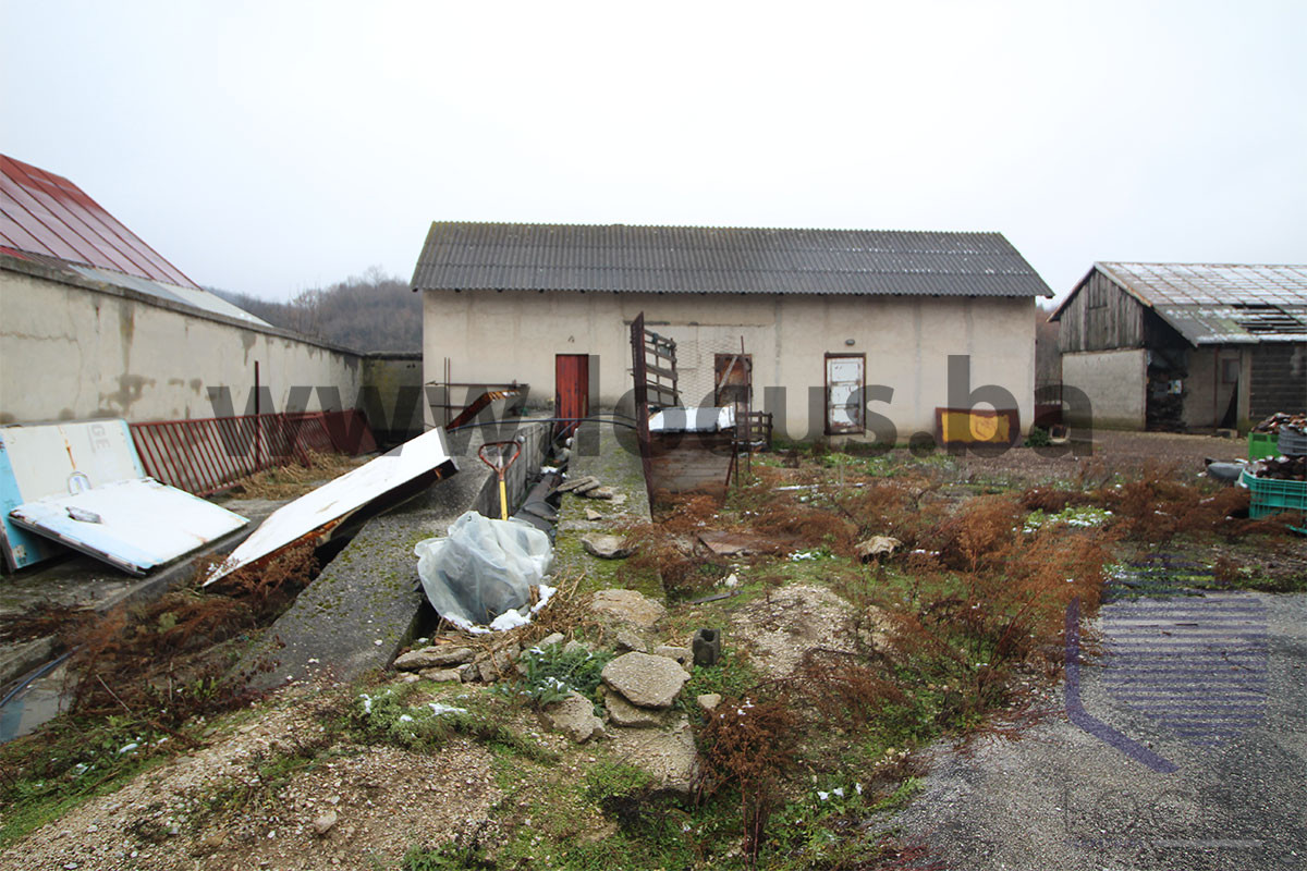 LOCUS: Poslovni objekat na parceli 7.890m2, Lepenica 10