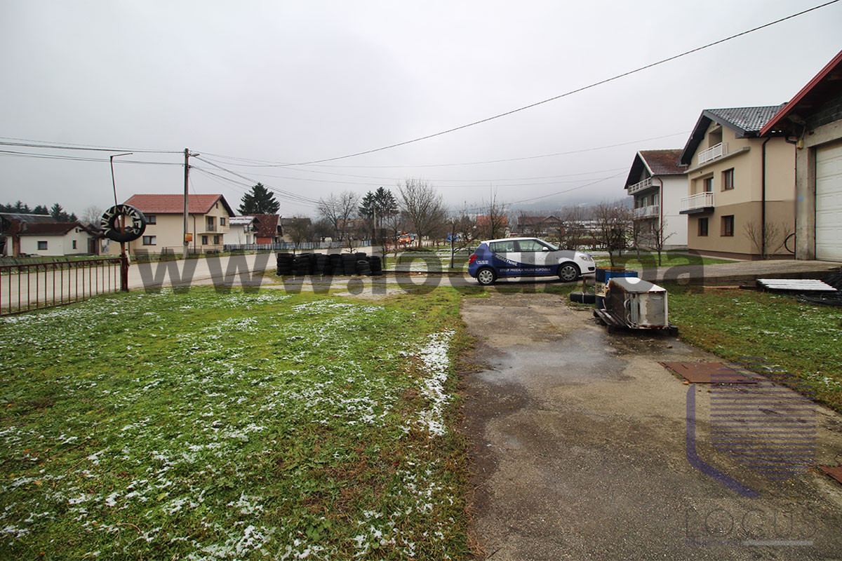 LOCUS: Poslovni objekat na parceli 7.890m2, Lepenica 15