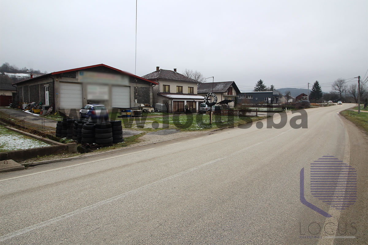 LOCUS: Poslovni objekat na parceli 7.890m2, Lepenica 19