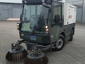 AUTOČISTILICA SCHMIDT SWINGO COMPACT 200 ČISTILICA