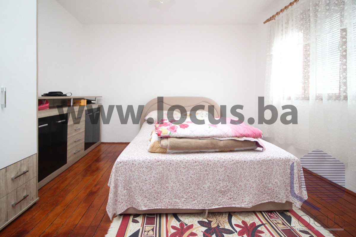 LOCUS: Kuća na parceli 2.153m2, Briješće, Novi Grad 10
