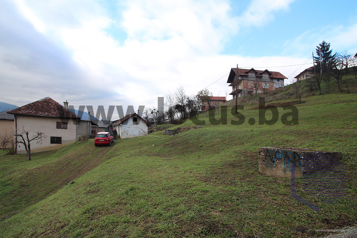LOCUS: Kuća na parceli 2.153m2, Briješće, Novi Grad 14