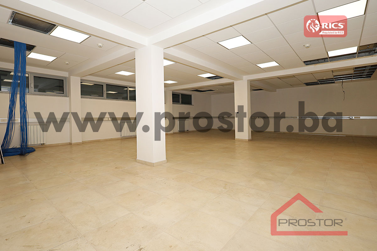PROSTOR izdaje: Višenamjenski poslovni prostor, Otoka 3