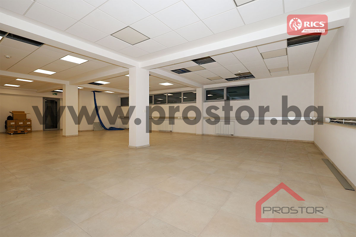 PROSTOR izdaje: Višenamjenski poslovni prostor, Otoka 4
