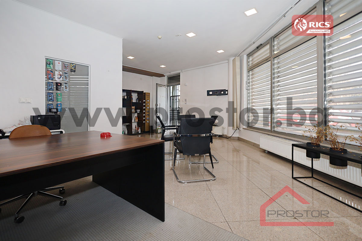 PROSTOR izdaje: Poslovni prostor, 65m2, Velešići 4