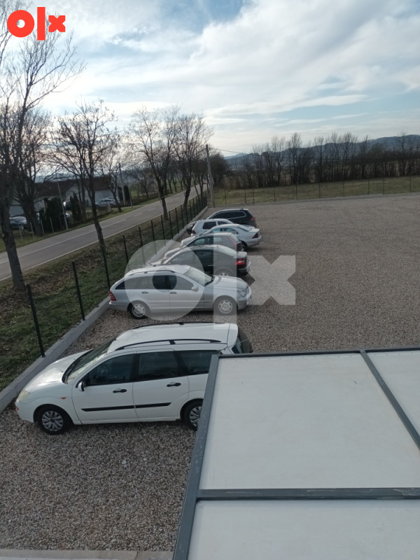 PARKING AERODROM BANJA LUKA MAHOVLJANI BANJALUKA 13