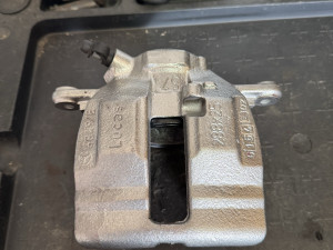 Kočiona kliješta MERCEDES C prednja lijeva desna