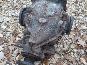 Deferencijal Bmw E46 320d  omjer 2.35  5 brzina mjenjac