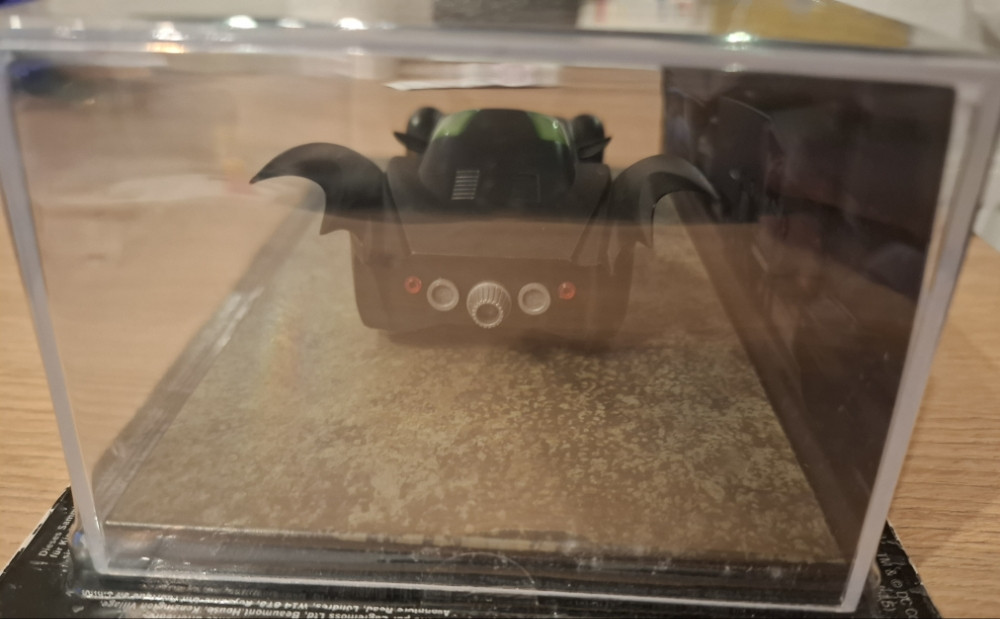 BATMOBILE / BATMAN LEGENDS OF THE DARK KNIGHT IGRAČKA AUTIĆ