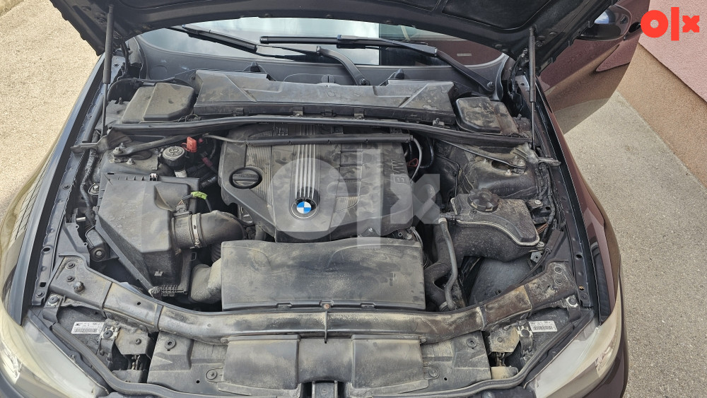 BMW E90 318d - 2011