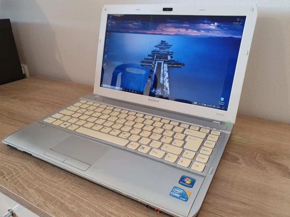 Sony Vaio VPCS12J1E/5GB Ram-a/320GB HDD