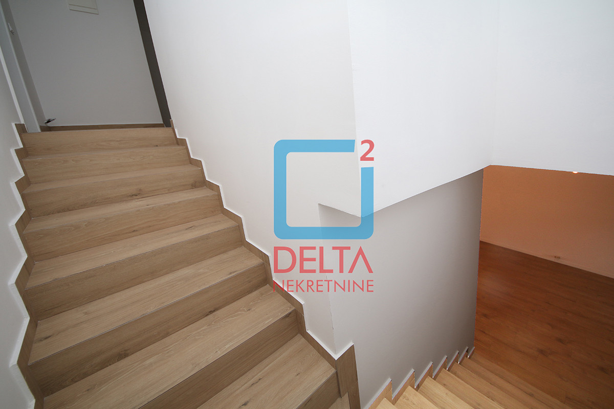 PENTHOUSE petosoban stan sa dvije terase / 164m2 / Poljine hills 7
