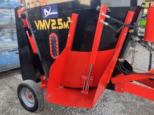 MIXER PRIKOLICA  MIKSERICA STOCNE HRANE 2,5m3 Vucena, Vaga