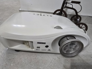 Projektir Epson tw520
