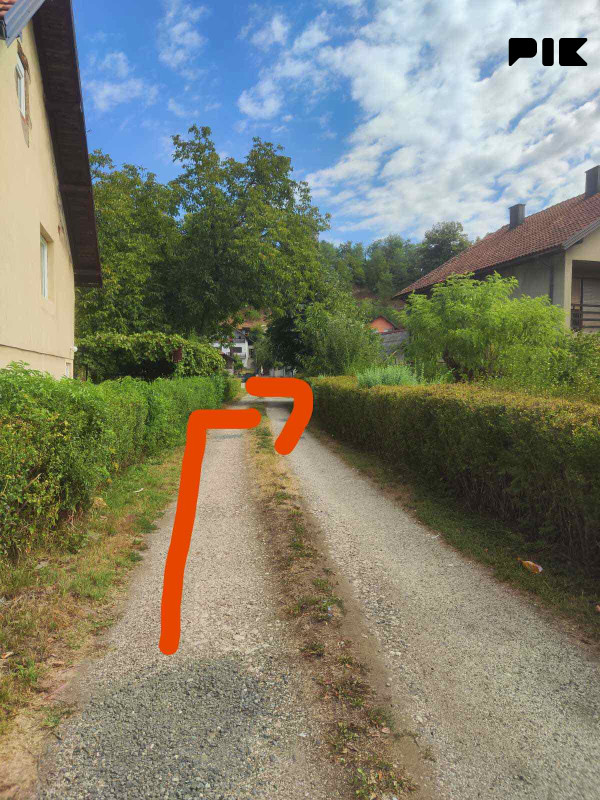 Zemljište Lukavac 1120m2 2