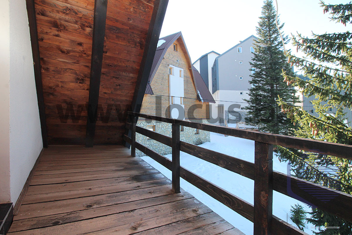 LOCUS: Vikendica pored ski staze, Balvanište, Jahorina 9
