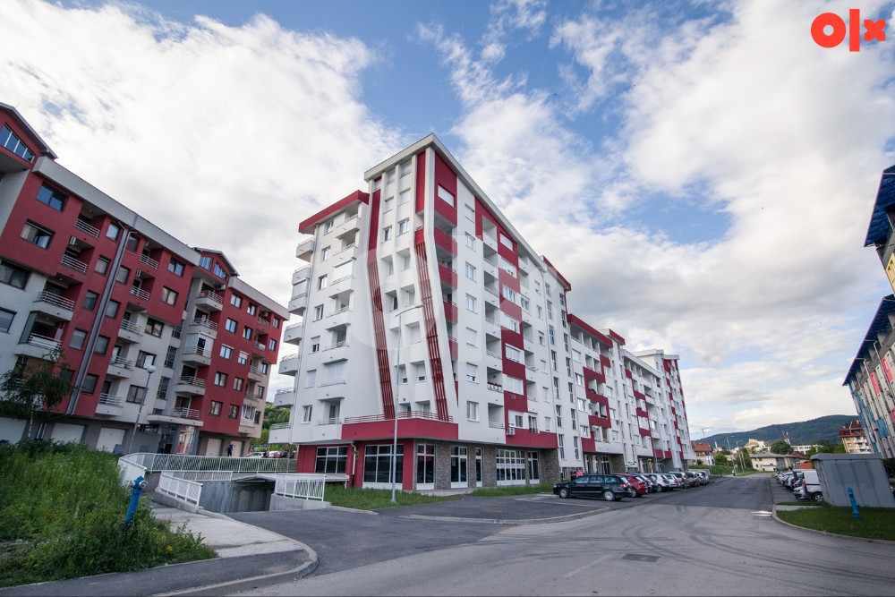 Prodajem poslovni prostor Doboj 141m2 kompletno opremljen 2