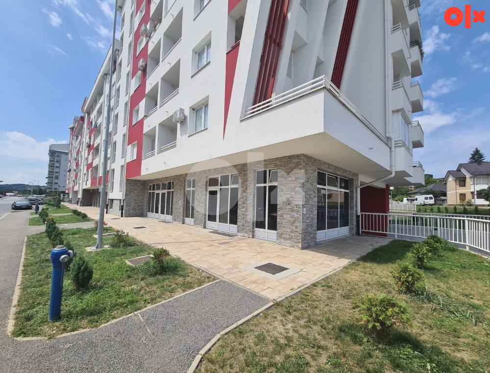 Prodajem poslovni prostor Doboj 141m2 kompletno opremljen 3