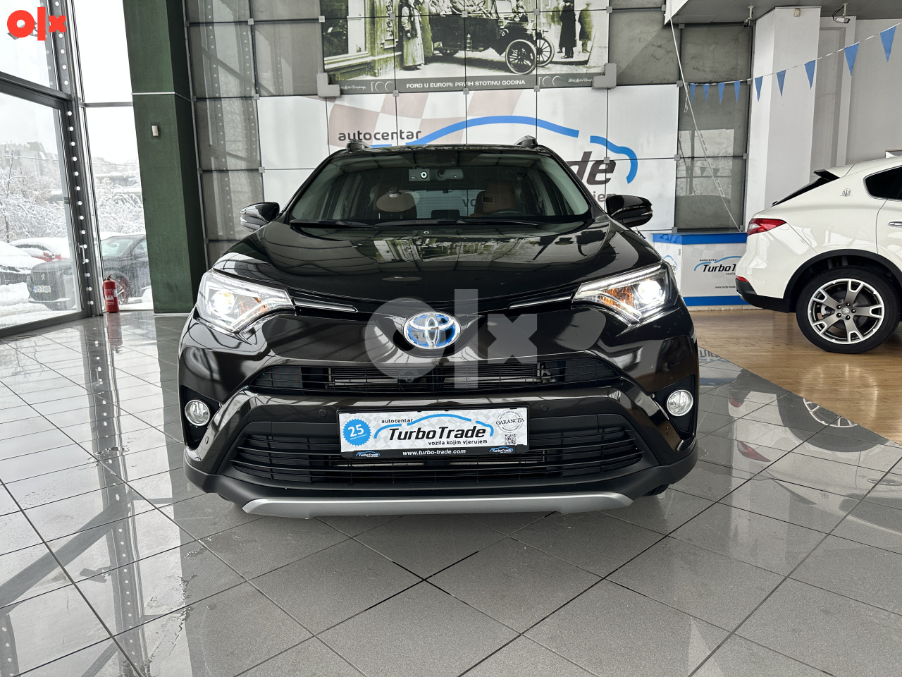 Toyota RAV4 AWD A/T 2018.