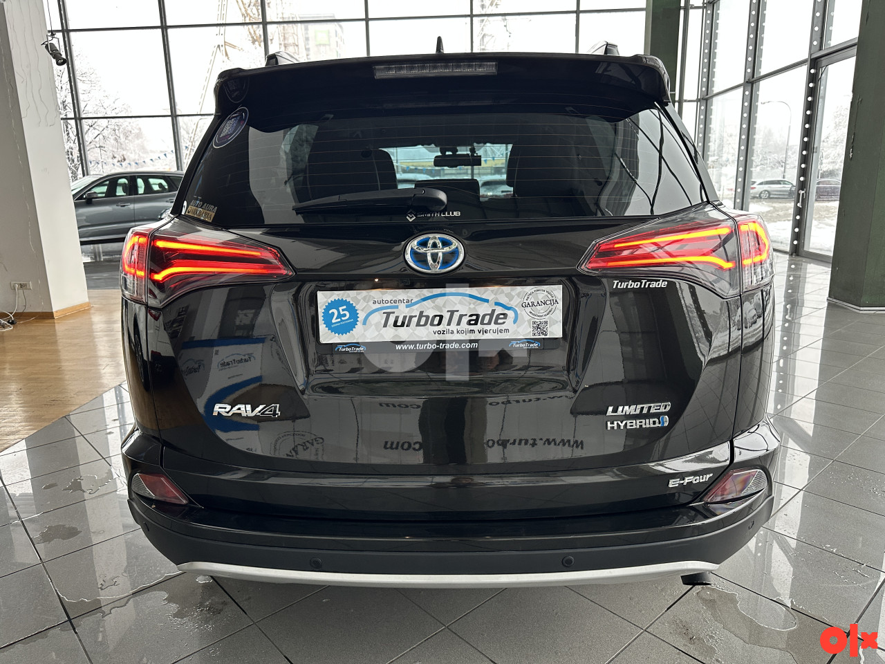 Toyota RAV4 AWD A/T 2018.