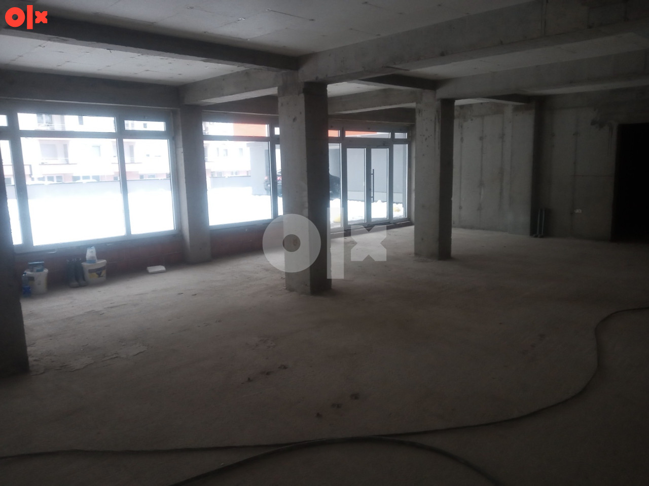 Poslovni prostor 280 m2 pogodan za market Tuzla 2